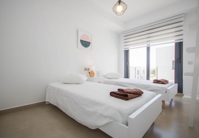 Zapholiday  –  3034  -  villa  Vistabella golf , Alicante - Schlafzimmer