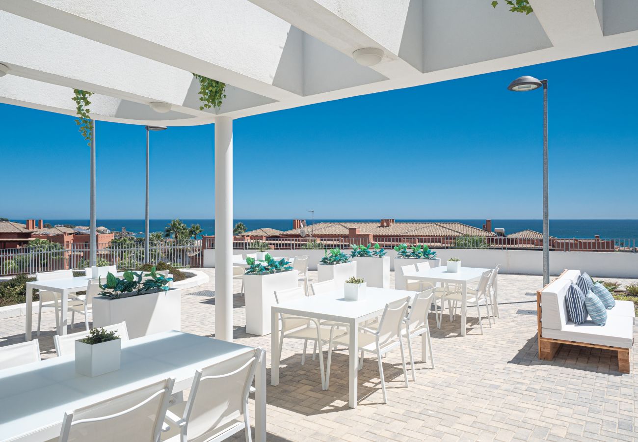 Ferienwohnung in Casares - Via Celere 2352 pool, golf & sea 